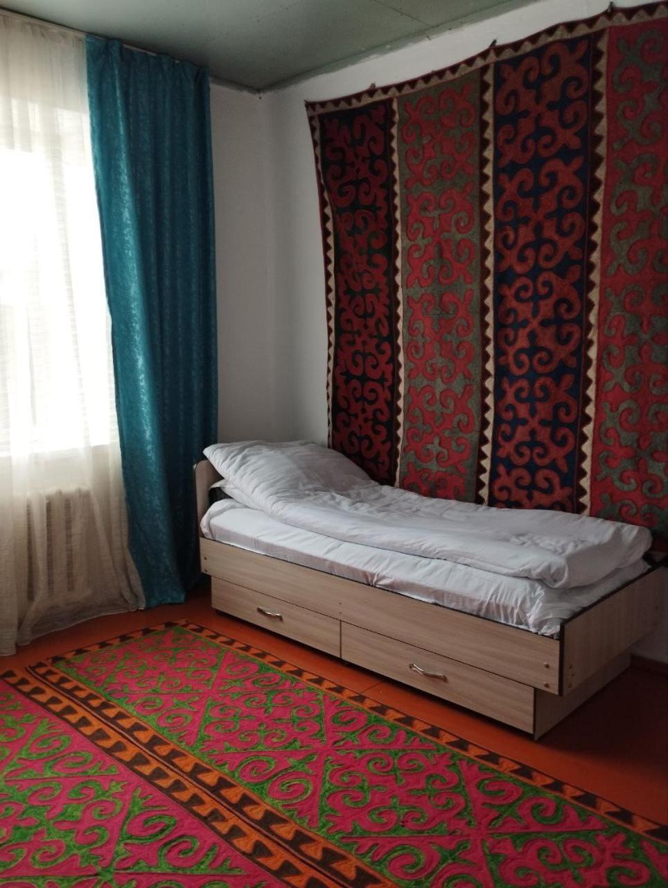 Guest House Bereke In Kyzart Village Bagysh Buitenkant foto