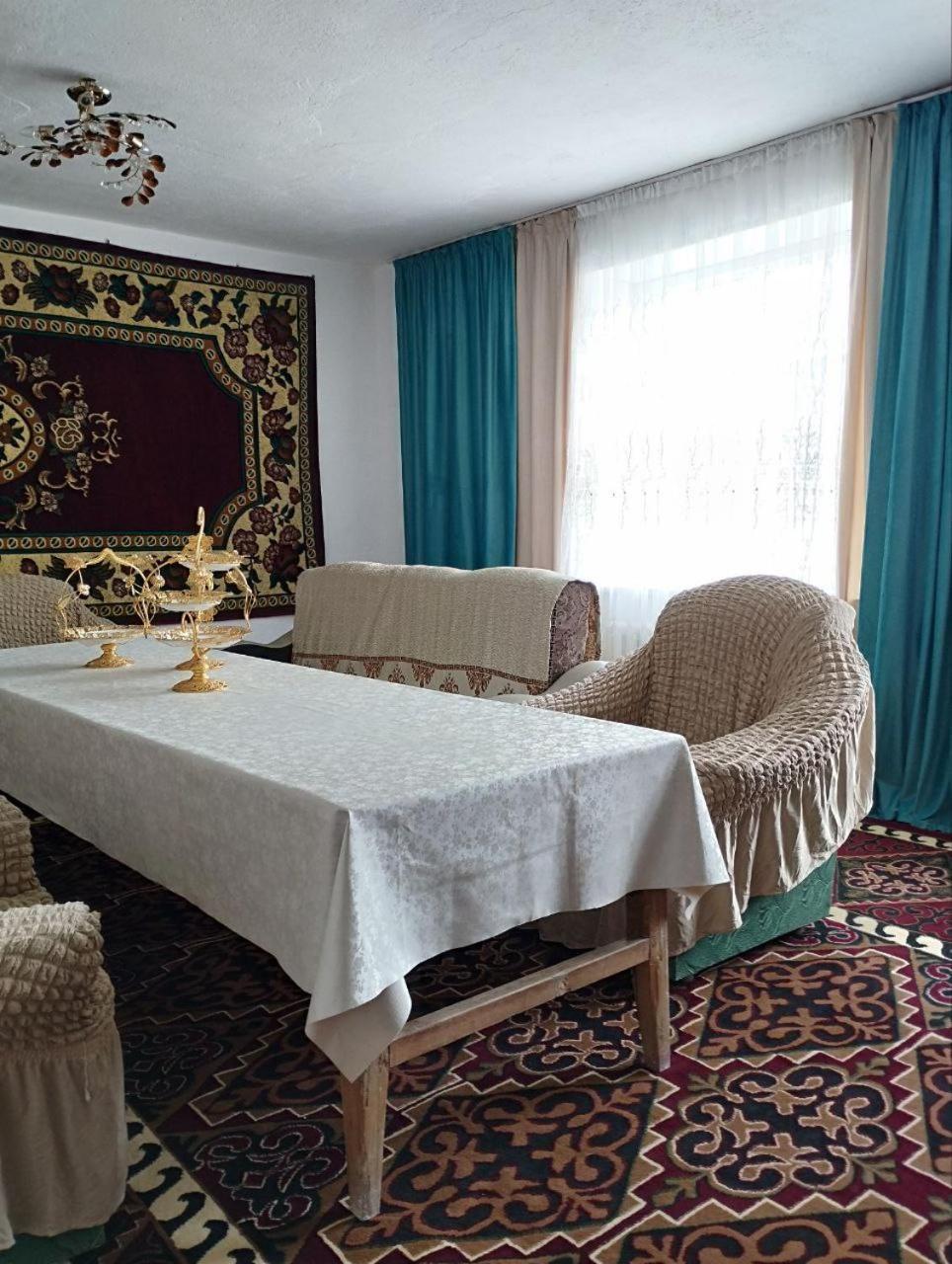 Guest House Bereke In Kyzart Village Bagysh Buitenkant foto